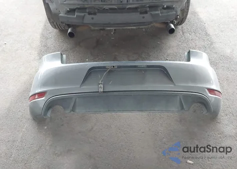 2011 Volkswagen Gti 2-Door z USA, uszkodzony, nr VIN WVWEV7AJ8BW057618